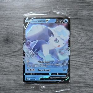 Alolan Vulpix V [Snowflake Stamp] #33 Pokemon Silver Tempest Holo Card
